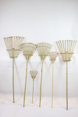 Handmade Bamboo Rake 1.40m 12 Tines for dry leaves sweeping and garden cleaning Natural Garden Rakes