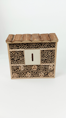 Wooden Insect Bee House Box Hanging Insect Habitat for Bee Butterfly Ladybirds Beneficial